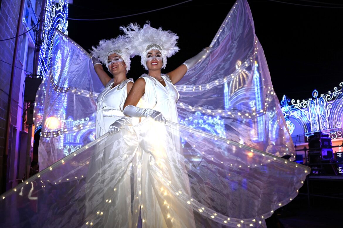 Light Signals – Spettacolo delle Farfalle Luminose in Puglia